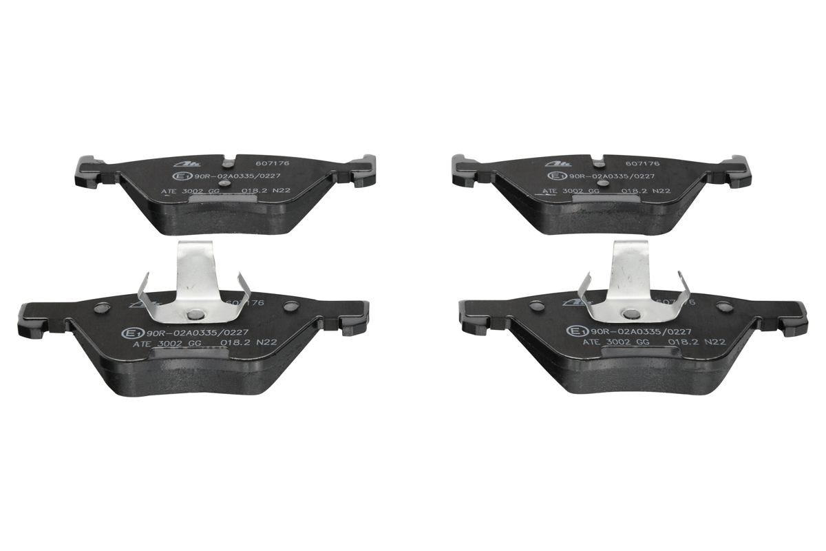 Remblokset voorzijde E60 E61